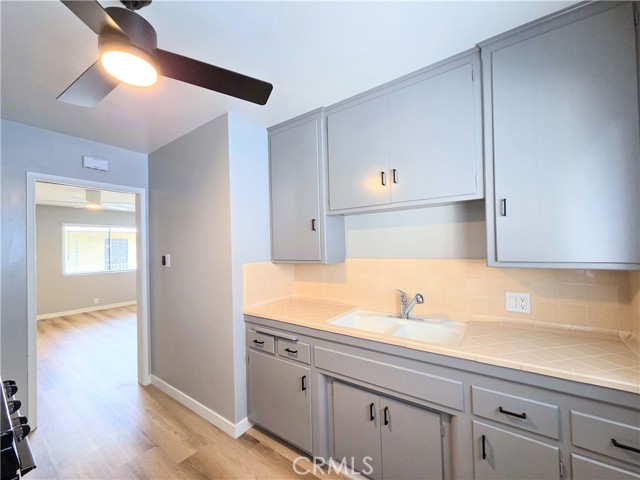 617 Cedar Avenue, Long Beach CA: https://media.crmls.org/medias/c6c5bb5c-f2f1-448f-8f65-70350f02708d.jpg