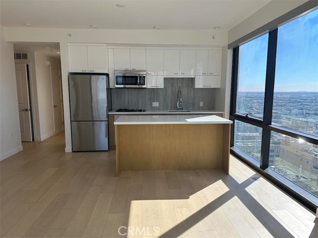 Detail Gallery Image 2 of 20 For 400 S Broadway #2710,  Los Angeles,  CA 90013 - 2 Beds | 2 Baths