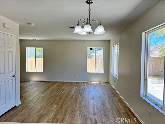 39293 Cayman Court, Murrieta CA: https://media.crmls.org/medias/c6c6a310-f753-4864-8f1d-9bb8a4d35320.jpg