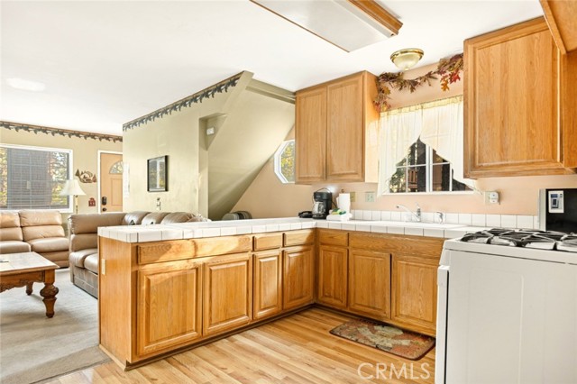 Detail Gallery Image 10 of 22 For 42557 La Cerena, Big Bear Lake,  CA 92315 - 3 Beds | 2 Baths