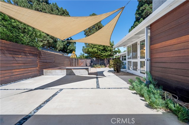 Detail Gallery Image 2 of 31 For 3033 Volk Ave, Long Beach,  CA 90808 - 3 Beds | 2 Baths