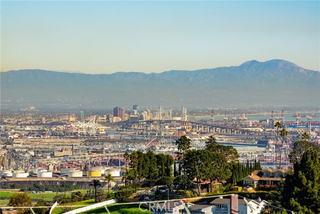 80 Saddleback, Rolling Hills CA: https://media.crmls.org/medias/c6c7d4d9-02d5-453a-9f2b-6dc51dd7bf4e.jpg