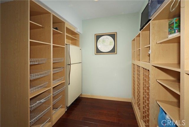 23640 Aster Trail, Calabasas CA: https://media.crmls.org/medias/c6c86091-ab1a-4f9f-befb-effc908eec2c.jpg