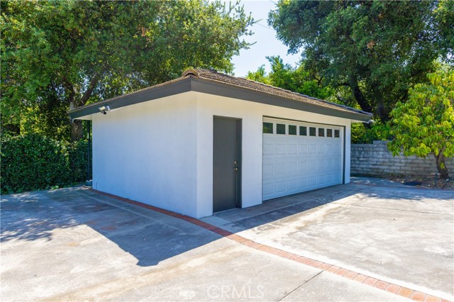 6 Woodland Lane, Arcadia CA: https://media.crmls.org/medias/c6c90333-b000-40a5-910f-ef8351133145.jpg