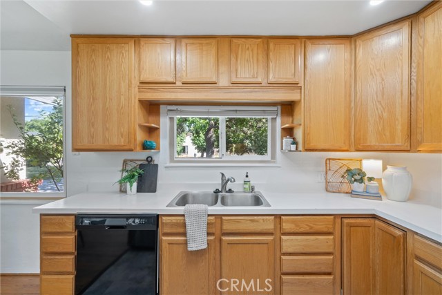 Detail Gallery Image 18 of 39 For 1000 W 11th Ave, Chico,  CA 95926 - 3 Beds | 1 Baths