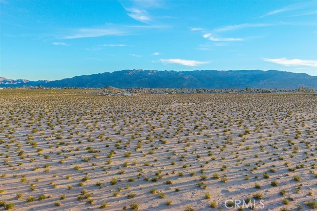 Detail Gallery Image 14 of 40 For 3 Laura Ln, Twentynine Palms,  CA 92277 - – Beds | – Baths