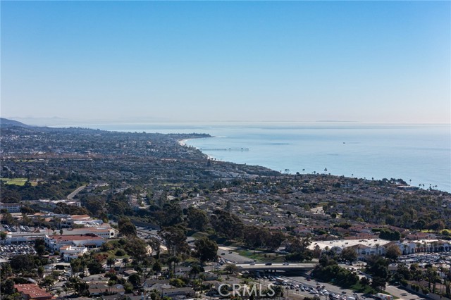4101 Calle Mayo, San Clemente CA: https://media.crmls.org/medias/c6caa4b8-b3ec-47dc-b85a-d199f65f1d70.jpg