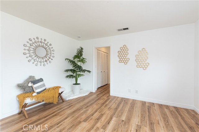 Detail Gallery Image 6 of 26 For 15821 Willett Ln, Huntington Beach,  CA 92647 - 3 Beds | 2 Baths