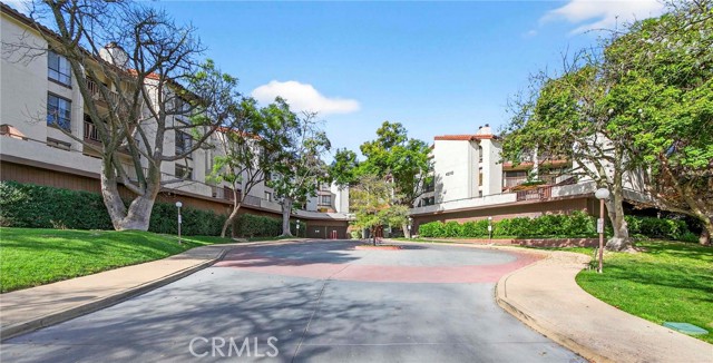 Detail Gallery Image 2 of 45 For 4210 via Arbolada #220,  Los Angeles,  CA 90042 - 2 Beds | 2 Baths