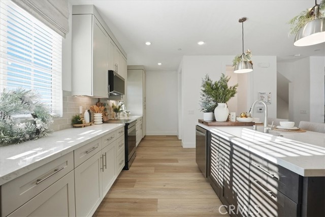 Detail Gallery Image 14 of 34 For 11427 Wildflower Ln, El Monte,  CA 91731 - 3 Beds | 3/1 Baths