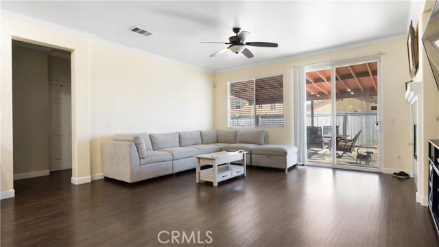 12936 Tehachapi Street, Hesperia CA: https://media.crmls.org/medias/c6d01ec3-4078-441d-aea5-62a8a7b52cef.jpg