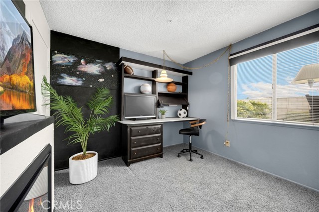 1463 Moore Circle, Corona CA: https://media.crmls.org/medias/c6d06064-4312-48ff-af22-86a3fa9bf188.jpg