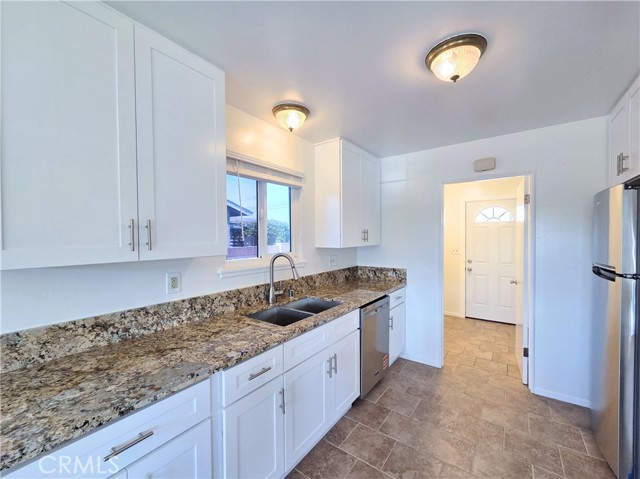 Image 10 of 27 For 5611 Orange Ave