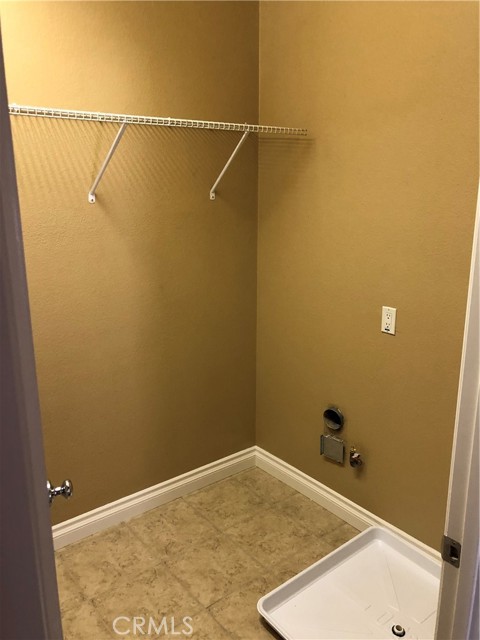 Detail Gallery Image 32 of 44 For 25056 Driftoak, Murrieta,  CA 92562 - 3 Beds | 2/1 Baths