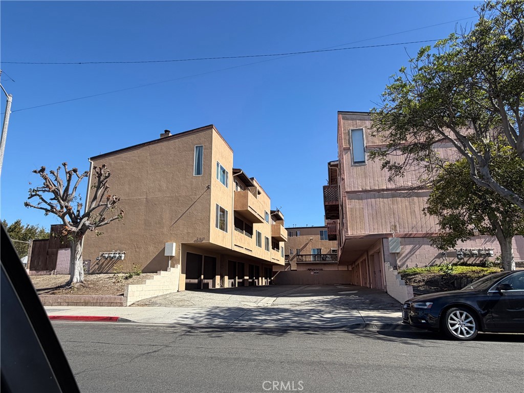 MLS #OC25257906 image #11