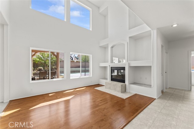 Detail Gallery Image 8 of 28 For 2814 Caruso, Lancaster,  CA 93536 - 4 Beds | 3 Baths