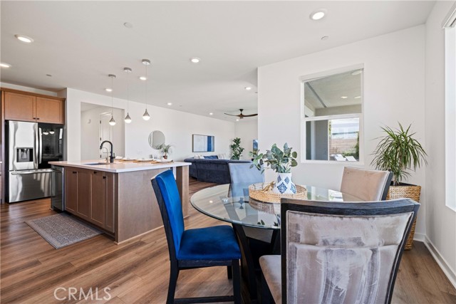 28528 Wildflower Terrace, Castaic CA: https://media.crmls.org/medias/c6d4fad7-5880-4012-a1e2-688199244d34.jpg