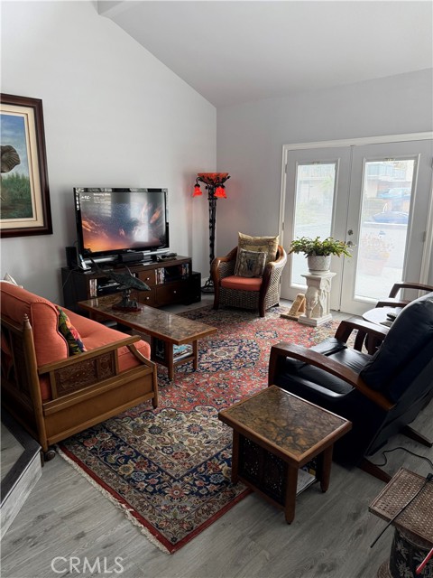 305 21st Street, Huntington Beach CA: https://media.crmls.org/medias/c6d5db8a-c7c7-449c-8001-ed73491e2523.jpg