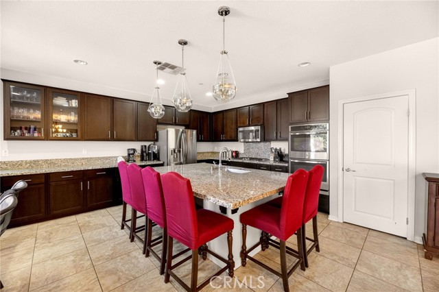 Detail Gallery Image 14 of 54 For 36696 Pavic Ct, Lake Elsinore,  CA 92532 - 4 Beds | 3 Baths