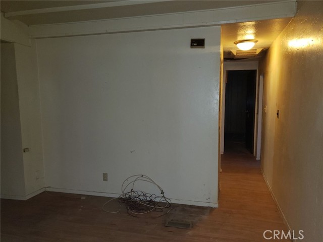 Detail Gallery Image 6 of 11 For 45800 Challenger Way #208,  Lancaster,  CA 93535 - 2 Beds | 1 Baths