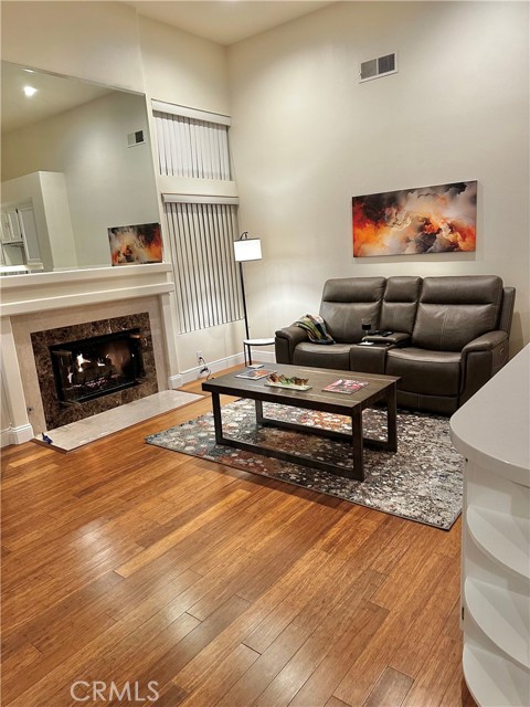 Detail Gallery Image 3 of 16 For 21422 Canaria, Mission Viejo,  CA 92692 - 2 Beds | 2/1 Baths