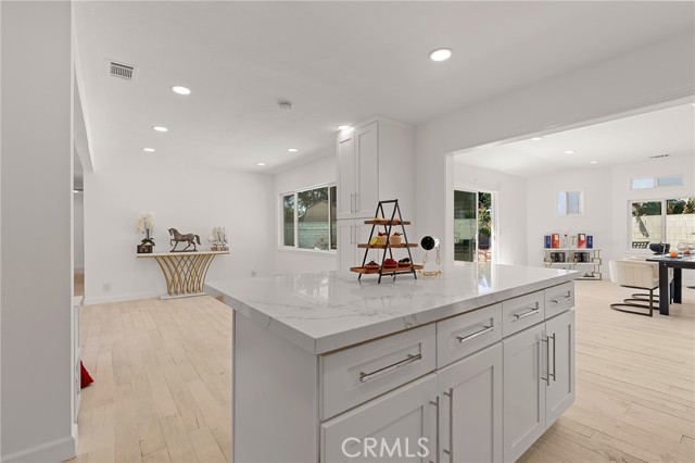 Detail Gallery Image 31 of 63 For 13281 Mono Pl, Westminster,  CA 92683 - 4 Beds | 4 Baths