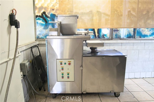  Commercial for Sale in Los Angeles, California