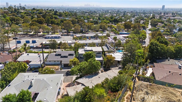 Detail Gallery Image 13 of 36 For 2869 Anchor Ave, Los Angeles,  CA 90064 - 3 Beds | 2 Baths