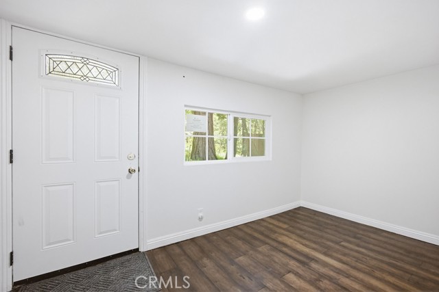 22951 Redwood, Crestline, CA 92325