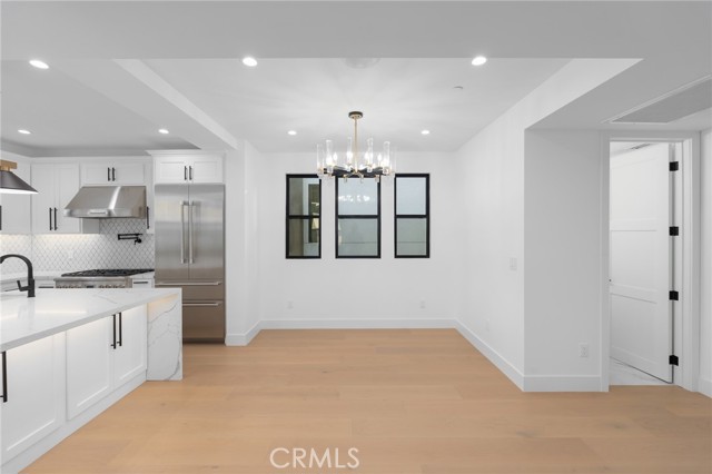 Detail Gallery Image 10 of 44 For 110 S Irena Ave #B,  Redondo Beach,  CA 90277 - 3 Beds | 4/1 Baths