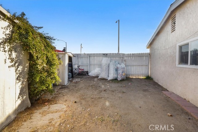 Detail Gallery Image 9 of 42 For 1106 W Flora St, Ontario,  CA 91762 - 2 Beds | 1/1 Baths