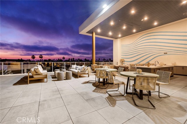 Detail Gallery Image 34 of 71 For 414 Main St #300,  Huntington Beach,  CA 92648 - 2 Beds | 2/1 Baths