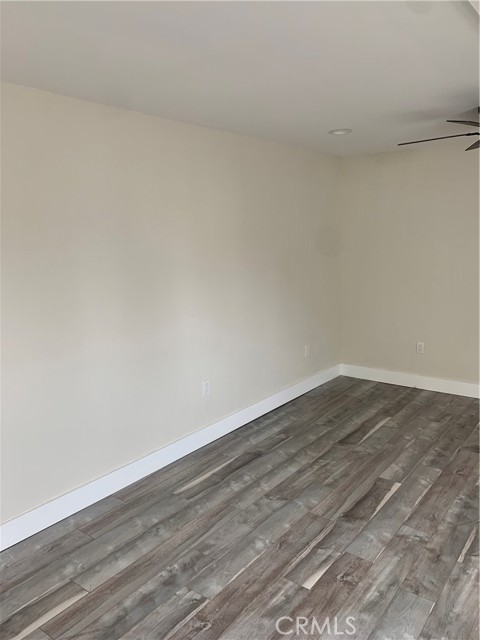 Detail Gallery Image 7 of 10 For 10034 Noble Ave, –,  CA 91345 - 0 Beds | 1 Baths