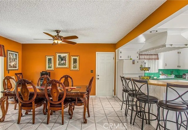 Detail Gallery Image 8 of 13 For 15937 Manzanita, Fontana,  CA 92335 - 3 Beds | 2 Baths