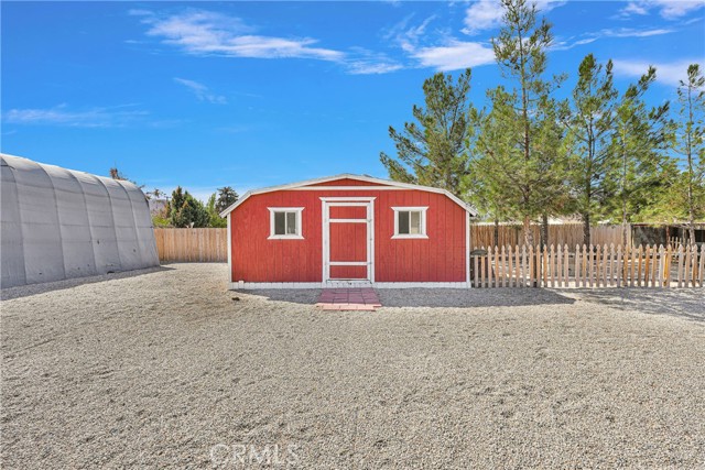 Detail Gallery Image 29 of 46 For 19165 Rocksprings Rd, Hesperia,  CA 92345 - 3 Beds | 2 Baths