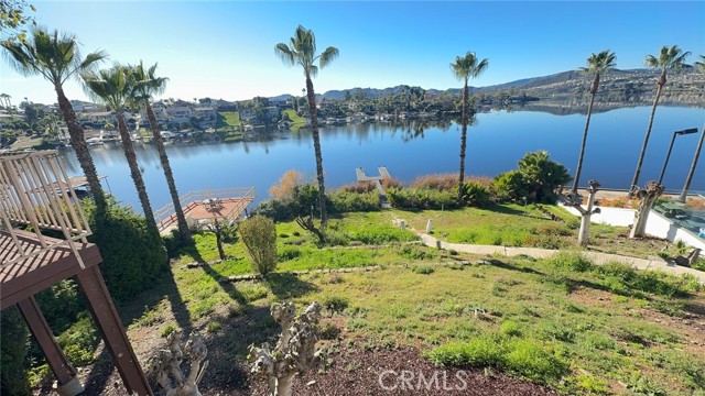 Detail Gallery Image 2 of 43 For 22244 San Joaquin Dr, Canyon Lake,  CA 92587 - 3 Beds | 2/1 Baths