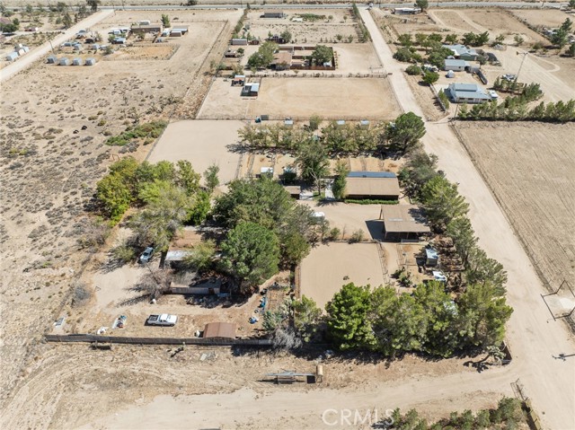 19976 Cornelian, Apple Valley CA: https://media.crmls.org/medias/c6e0a164-59fa-4048-aa26-86f94beda2f5.jpg