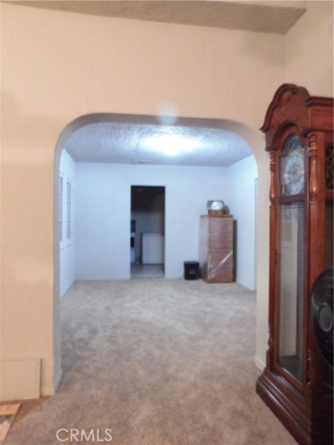 1319 S Downey Road, Los Angeles CA: https://media.crmls.org/medias/c6e0f505-66ad-477a-b693-a9c311338d6f.jpg
