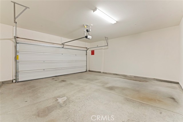 8729 Roving Place, Chino CA: https://media.crmls.org/medias/c6e1182f-b442-466d-92ab-3176bbe82956.jpg
