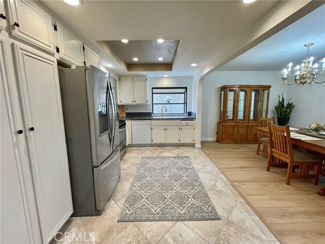 27691 Via Turina, Mission Viejo CA: https://media.crmls.org/medias/c6e18032-74f1-435f-afea-c3cfe67607af.jpg