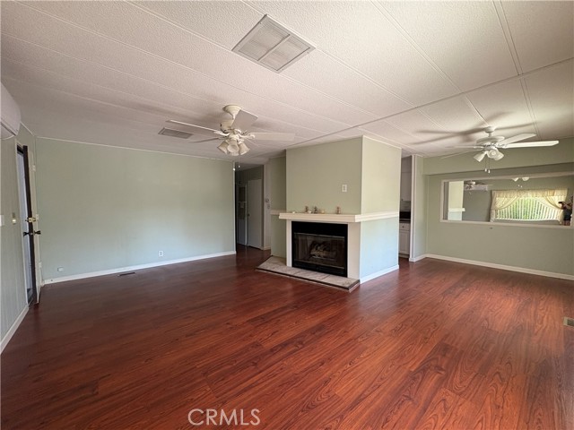 21100 State Street, San Jacinto CA: https://media.crmls.org/medias/c6e1aba7-947c-491e-9828-97ed9f0052b8.jpg