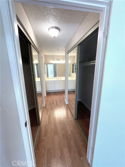 Detail Gallery Image 12 of 39 For 2563 Plaza Del Amo #304,  Torrance,  CA 90503 - 2 Beds | 2 Baths