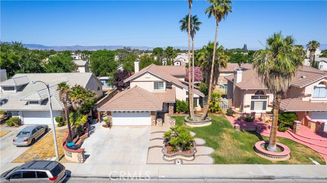 Detail Gallery Image 1 of 1 For 43511 Carpenter Dr, Lancaster,  CA 93535 - 4 Beds | 3 Baths