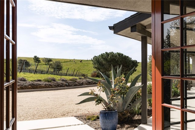 Detail Gallery Image 42 of 72 For 5951 Olivera Canyon, Santa Maria,  CA 93454 - 4 Beds | 3/1 Baths