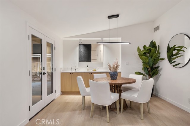 Detail Gallery Image 15 of 32 For 20110 Flallon, Lakewood,  CA 90715 - 4 Beds | 2 Baths