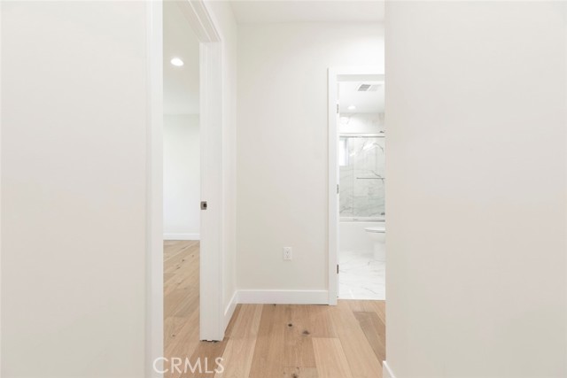 10446 Woodley Avenue, Granada Hills CA: https://media.crmls.org/medias/c6e7609c-d4e3-447f-98ce-6a96061f6ccd.jpg