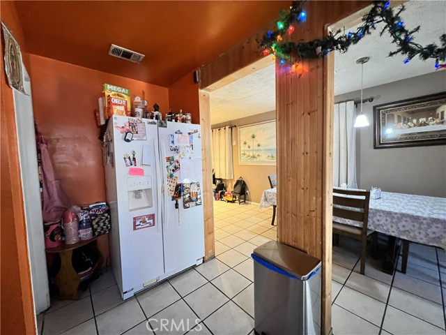 Detail Gallery Image 8 of 37 For 828 N Angeleno, Azusa,  CA 91702 - 4 Beds | 3 Baths