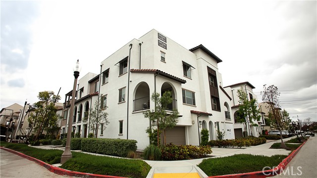 Detail Gallery Image 1 of 17 For 15941 Bravery Ave, Chino,  CA 91708 - 3 Beds | 2/1 Baths