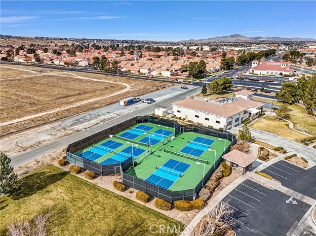 11110 Sandy Lane, Apple Valley CA: https://media.crmls.org/medias/c6e89f06-c526-40c4-a474-920eff892f2d.jpg