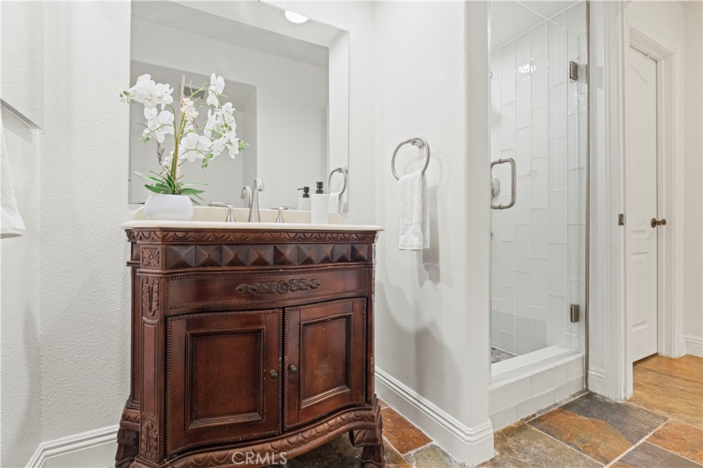 MLS #OC25257954 image #15